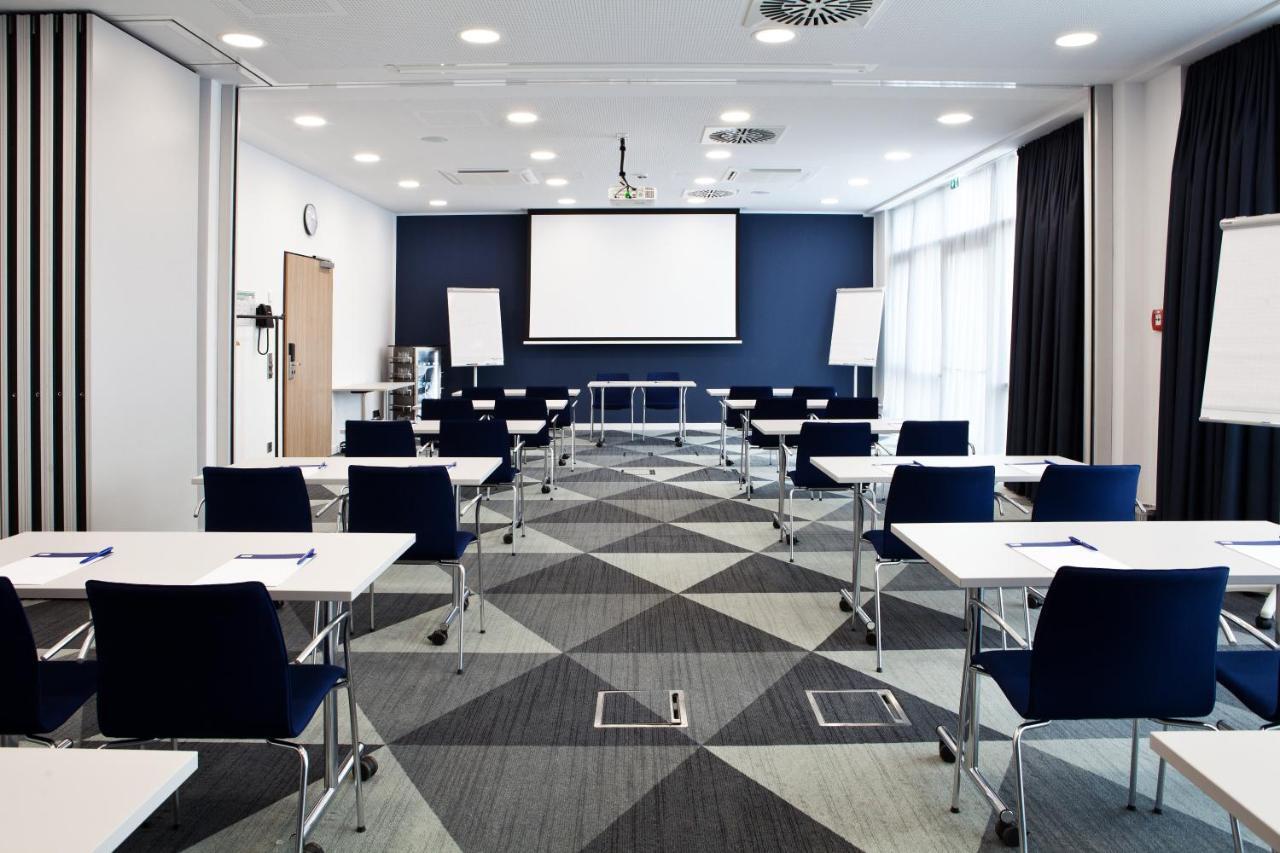 Holiday Inn Express - Kaiserslautern By Ihg Екстериор снимка