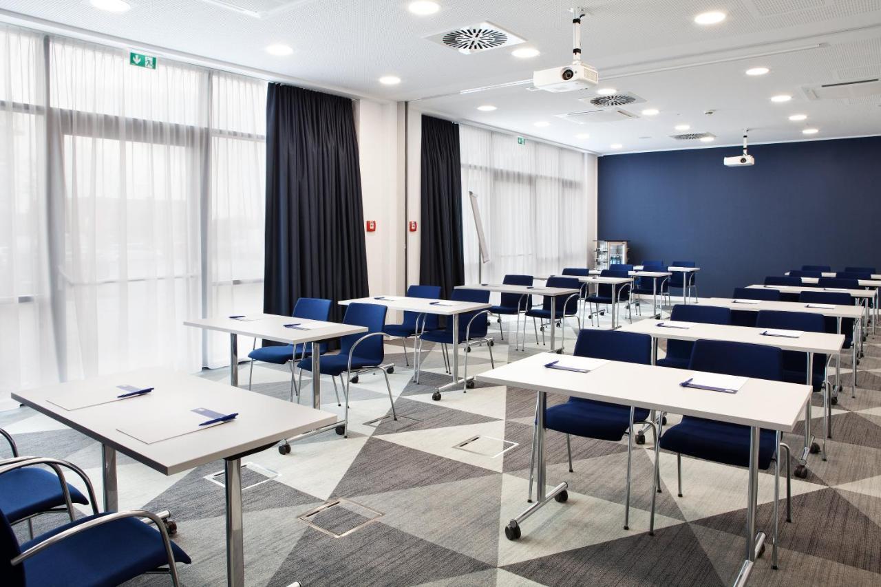 Holiday Inn Express - Kaiserslautern By Ihg Екстериор снимка
